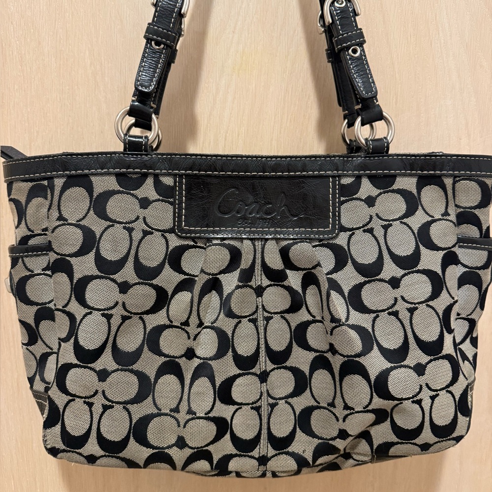 Coach Signature Black and Tan Shoulder Bag